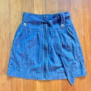 High rise skirt with side pockets!!